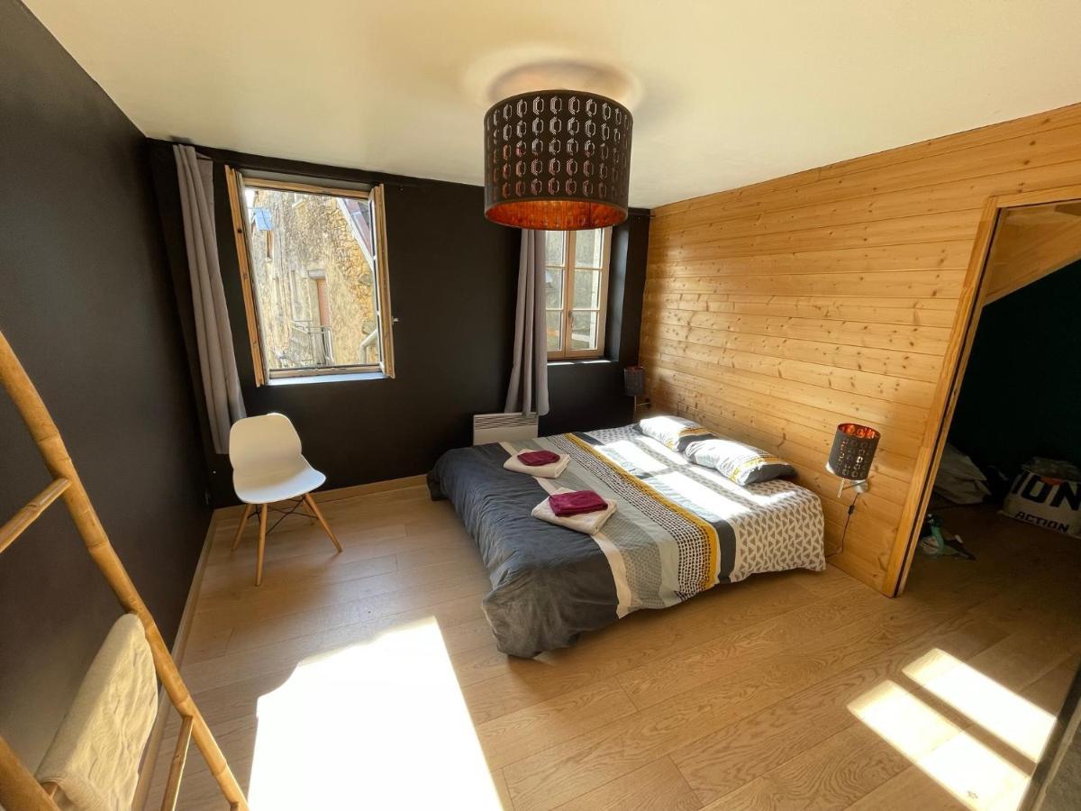 Appartement Au Coeur D'Arbois Bagian luar foto