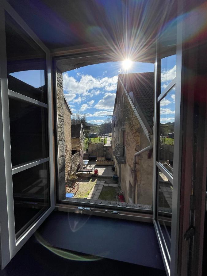 Appartement Au Coeur D'Arbois Bagian luar foto